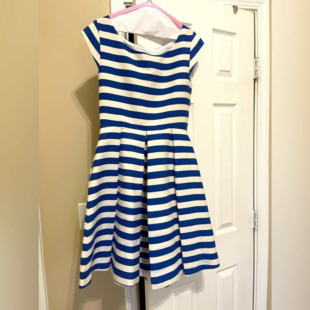 Kate Spade dress. Blue and white. Size 8